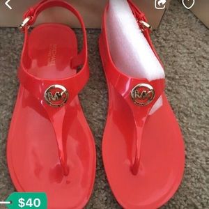 MK JELLY SANDALS !